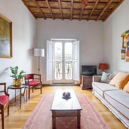 Stylish Navona Apartment